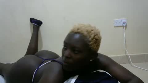 Snapshot of sexxy_triza chatting on October 8, 3:05 pm triza online show from October 8, 3:05 pm