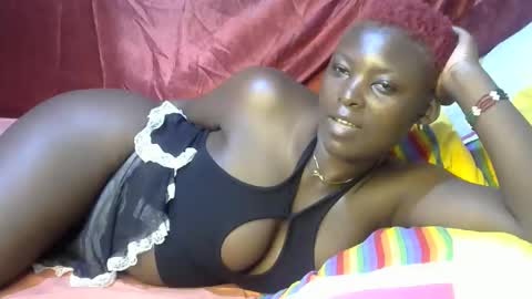 Snapshot of sexxy_triza chatting on September 12, 2:35 pm triza online show from September 12, 2:35 pm
