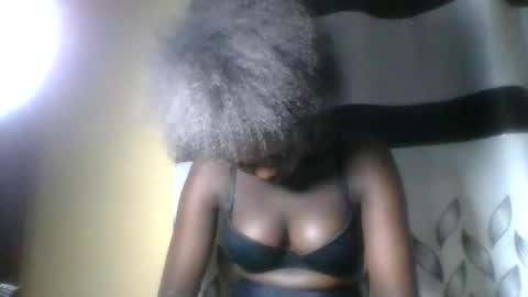 Snapshot of sexxysavanah chatting on October 9, 1:10 am sexxysavanah online show from October 9, 1:10 am