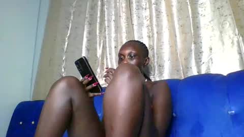 Snapshot of sexxysavanah chatting on October 10, 3:33 am sexxysavanah online show from October 10, 3:33 am