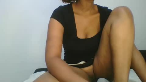 Snapshot of sexy__lips chatting on January 5, 6:24 pm Tina online show from January 5, 6:24 pm