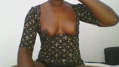 Snapshot of sexy__lips chatting on January 10, 7:46 am Tina online show from January 10, 7:46 am