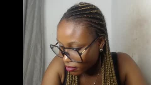 Sexy blackgirl2 online show from October 24, 8:05 pm