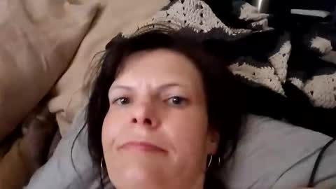 sexy_brunette8826 online show from May 8, 11:50 pm