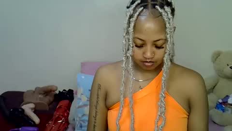 sexy_bubbie01 online show from May 26, 9:30 am