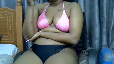 shydolly01 online show from August 7, 12:34 pm