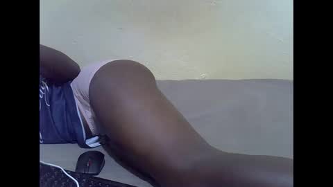 sexy_claude96 online show from December 5, 6:42 pm