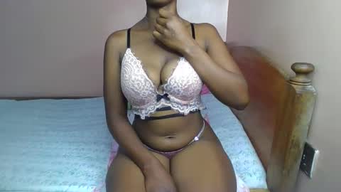 Ellahh online show from January 14, 1:54 am