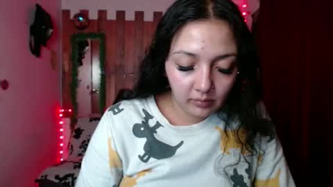 Snapshot of sexy_lolas chatting on February 15, 1:10 am sexy lolas online show from February 15, 1:10 am