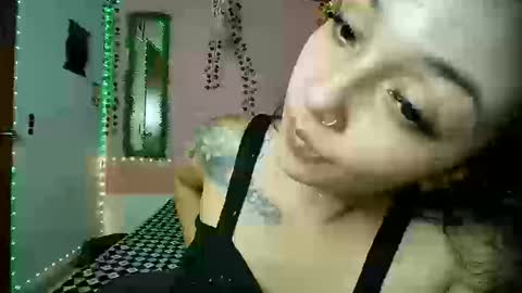 Snapshot of sexy_lolas chatting on September 25, 2:10 am sexy lolas online show from September 25, 2:10 am
