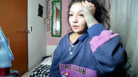 Snapshot of sexy_lolas chatting on October 3, 3:55 am sexy lolas online show from October 3, 3:55 am