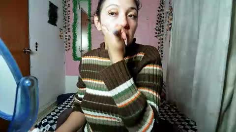 Snapshot of sexy_lolas chatting on September 23, 2:43 am sexy lolas online show from September 23, 2:43 am