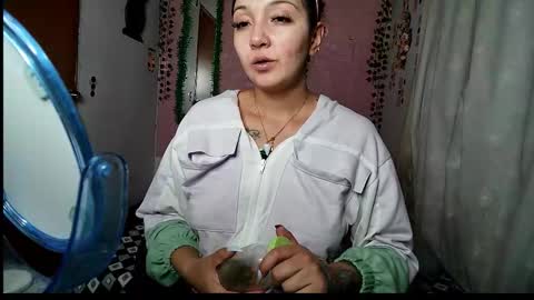 Snapshot of sexy_lolas chatting on September 9, 2:22 am sexy lolas online show from September 9, 2:22 am