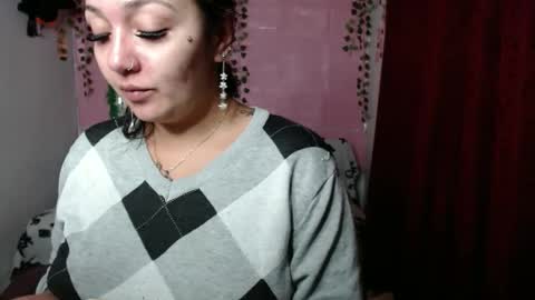 Snapshot of sexy_lolas chatting on March 1, 5:20 am sexy lolas online show from March 1, 5:20 am