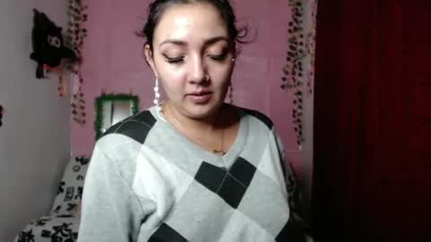 Snapshot of sexy_lolas chatting on February 28, 2:42 am sexy lolas online show from February 28, 2:42 am