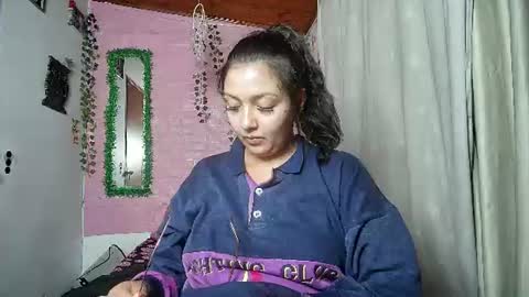 sexy lolas online show from June 11, 2:53 am