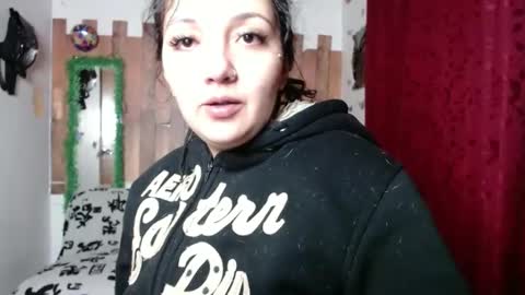 Snapshot of sexy_lolas chatting on February 13, 5:48 am sexy lolas online show from February 13, 5:48 am