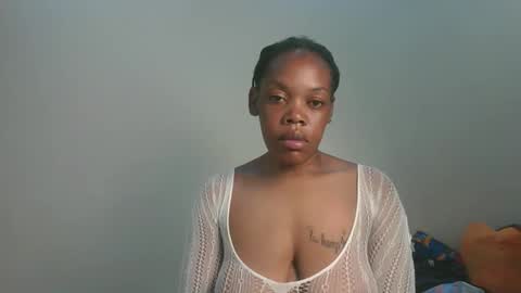 sexy_lyna online show from January 7, 5:00 am