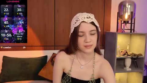 Alison online show from July 4, 8:38 pm