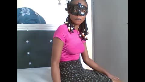 mimi online show from April 7, 11:45 am