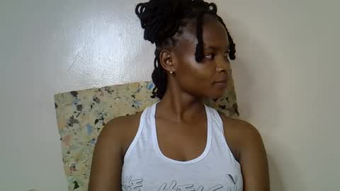 Molyne online show from March 17, 5:44 am