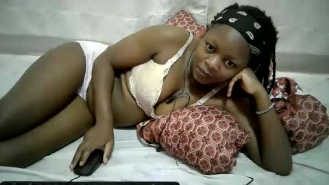 sexy_nanah online show from May 28, 7:28 am