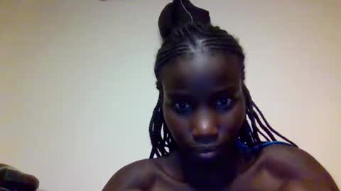 sexy_petittie online show from October 25, 4:03 pm