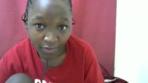 sexy_phoina online show from September 26, 11:30 am