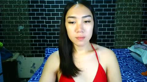 hi im queenie online show from July 15, 10:31 am