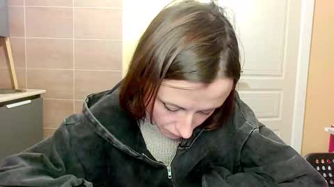Snapshot of sexy_wise_kind chatting on October 2, 1:21 am Mandy Green online show from October 2, 1:21 am