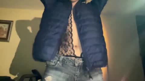 Snapshot of sexyaliceskay chatting on October 18, 3:31 am Alice Skay online show from October 18, 3:31 am