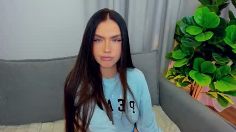 Lou online show from November 2, 10:13 pm