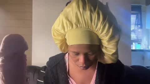 sexyasszeeee online show from July 19, 9:33 am