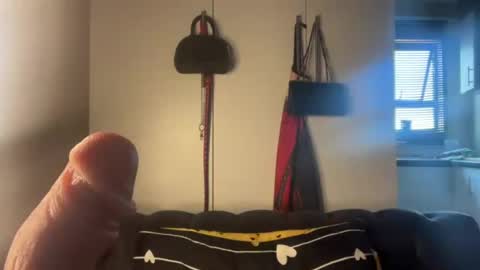 sexyasszeeee online show from July 9, 10:28 am