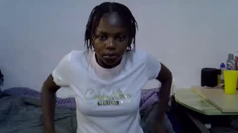 sexybeiby1 online show from March 18, 7:57 am