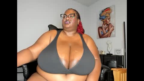 sexyblackhugetits online show from November 4, 3:28 pm