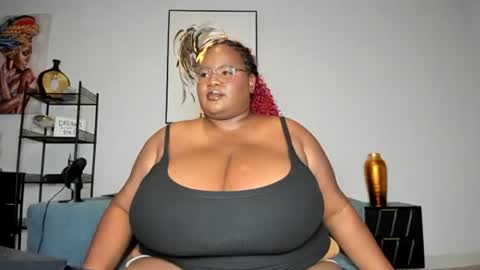 sexyblackhugetits online show from November 14, 2:44 am