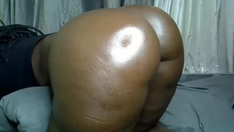 sexybooty_4545 online show from September 20, 7:23 pm