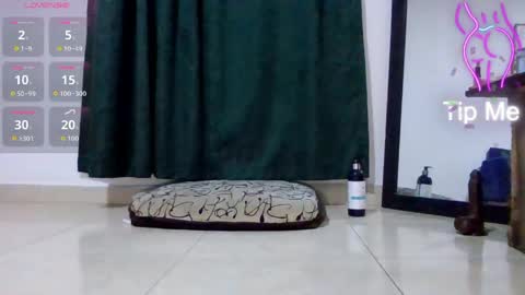 sexychubbyanna online show from April 28, 2:27 am