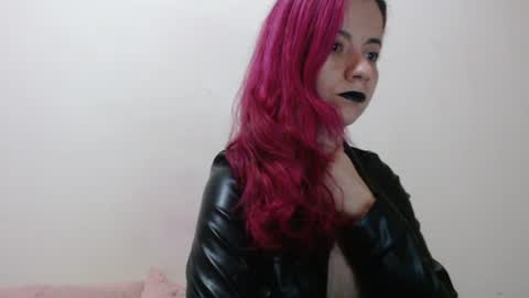 sexydemonangel online show from July 11, 9:31 am