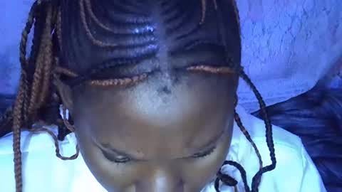 sexydoll002 online show from October 28, 5:13 am