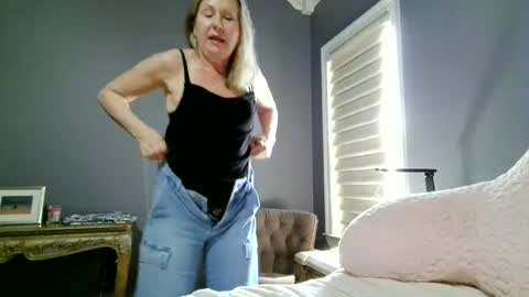 LisaisLuscious online show from June 26, 3:13 pm