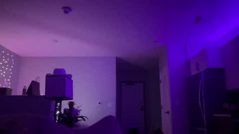 Snapshot of sexygoodvibebabe69 chatting on February 2, 9:30 am Ashley Love online show from February 2, 9:30 am