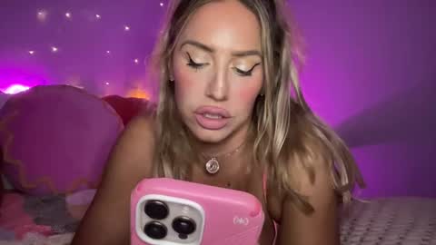 Snapshot of sexygoodvibebabe69 chatting on February 14, 10:28 am Ashley Love online show from February 14, 10:28 am