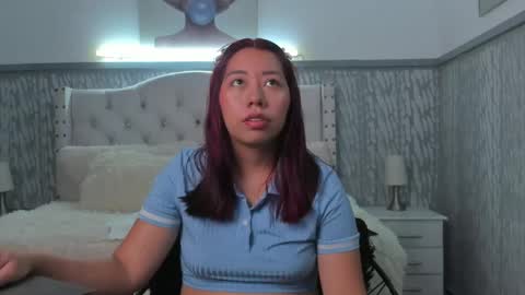 laura online show from April 20, 11:24 am