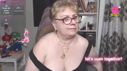 sexylynette4u online show from June 15, 9:09 am