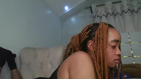 mel online show from February 3, 2:53 am