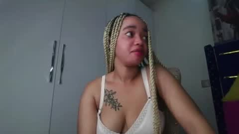 mel online show from March 29, 10:09 pm