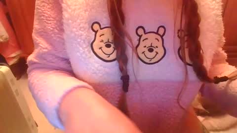 sexymisss24 online show from February 5, 9:40 pm