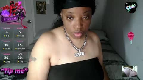 SexyMona online show from September 28, 2:00 pm